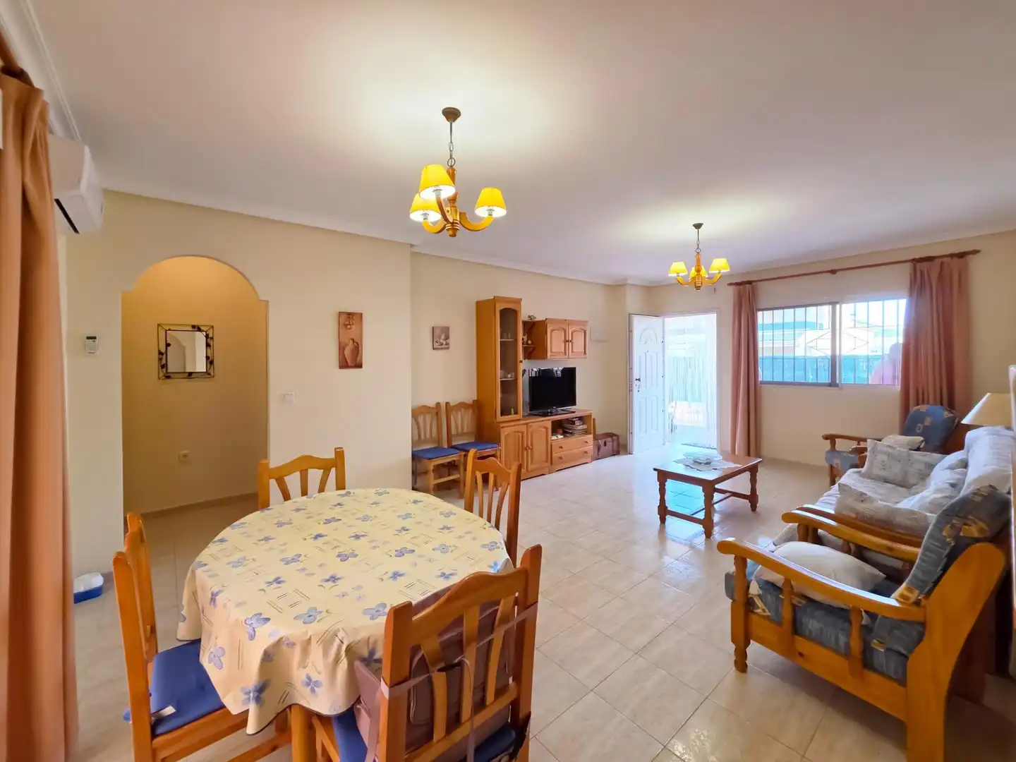 Comedor de Apartamento en venta en Santa Pola con Aire acondicionado, Amueblado y Piscina comunitaria