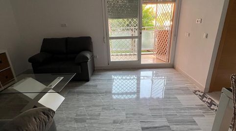 Foto 3 de Piso de alquiler en Urbadiez - Entrepuentes, Sevilla Capital