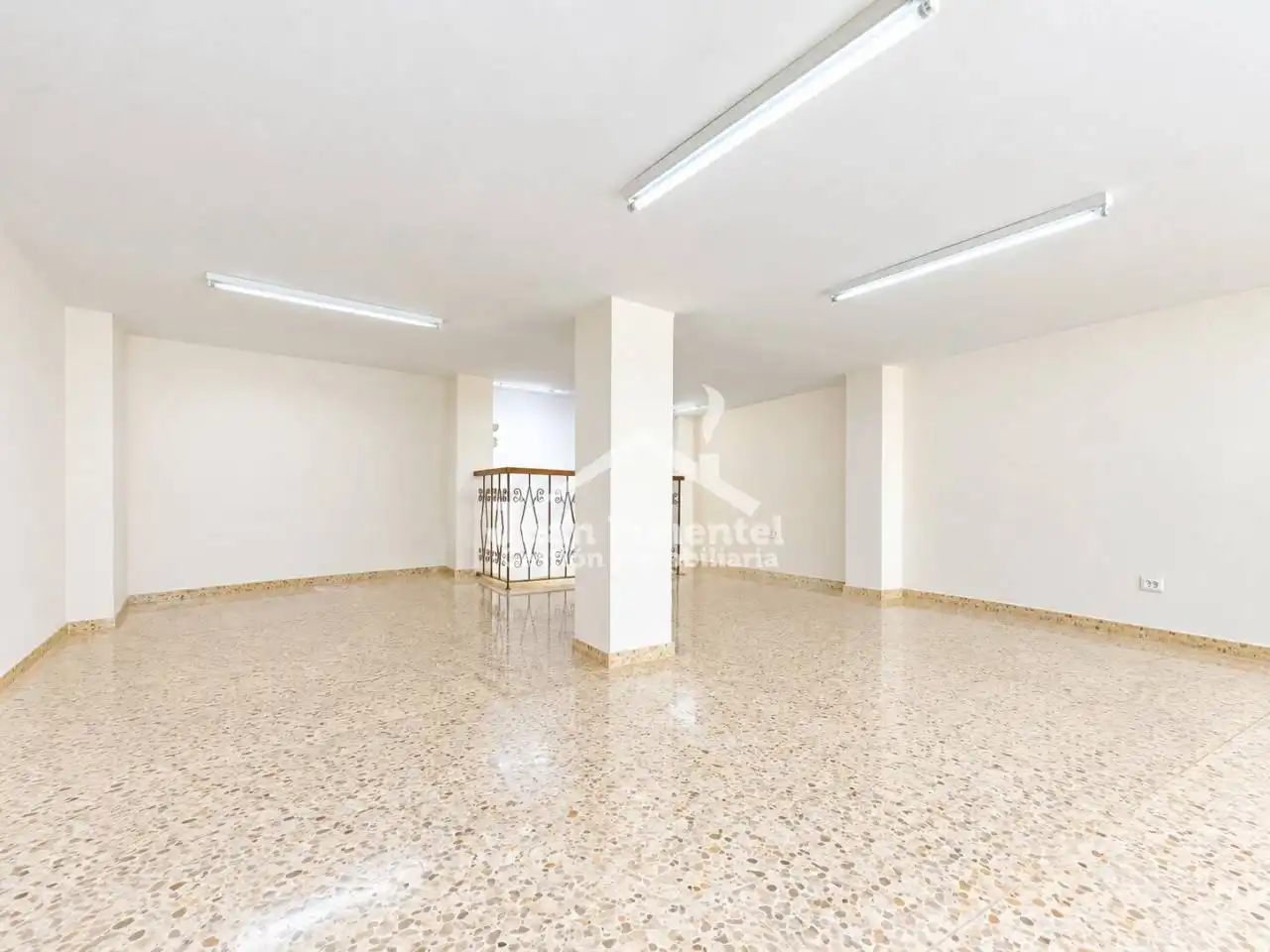 Local comercial en alquiler en Calle Jesús Cautivo 1, imagen 4