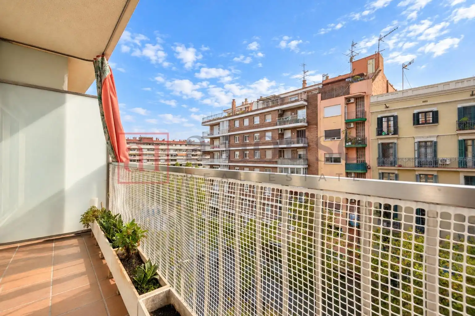 Appartamento con terrazza in vendita a Carrer del Comte d'Urgell