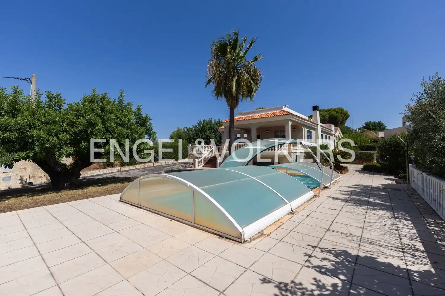 Swimming pool of Houses for sale in Montserrat  with Air Conditioner, Heating and Private garden