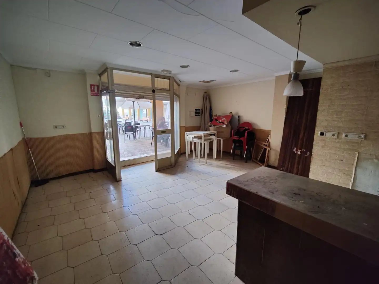 Local commercial à vendre à Buñol
