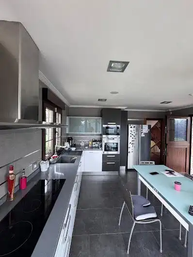 Cocina de Casa o chalet en venta en Gijón  con Calefacción, Terraza y Trastero