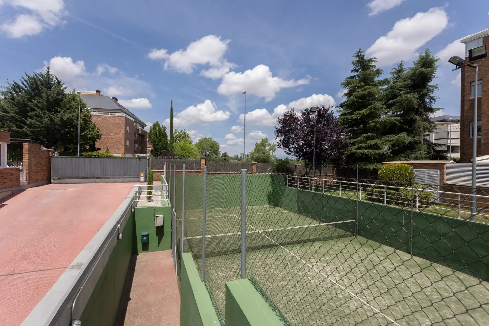 Jardí de Pis en venda en Majadahonda amb Calefacció, Terrassa i Traster