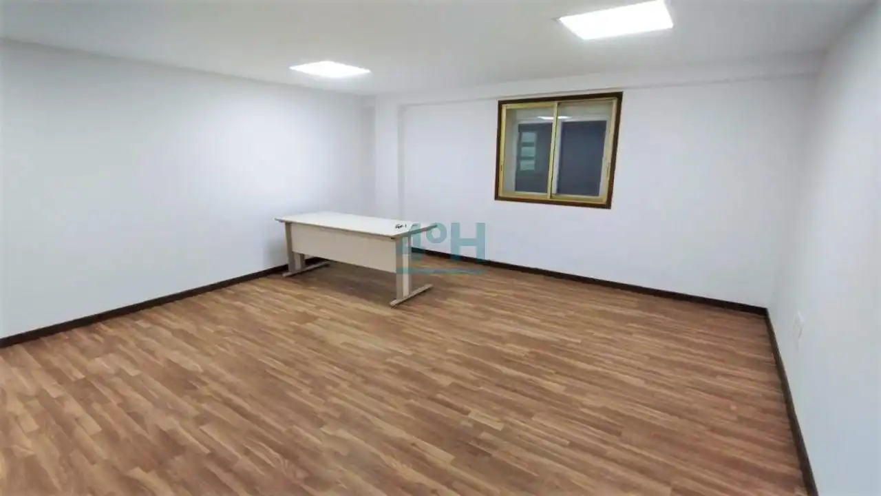 Oficina en venda a Centro