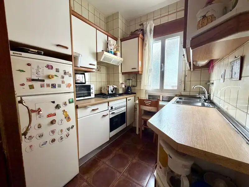 Cuina de Pis en venda en Madrid amb Calefacció i Moblat