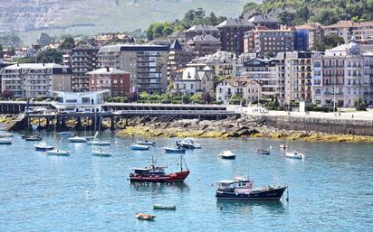 Exterior view of Flat for sale in Castro-Urdiales