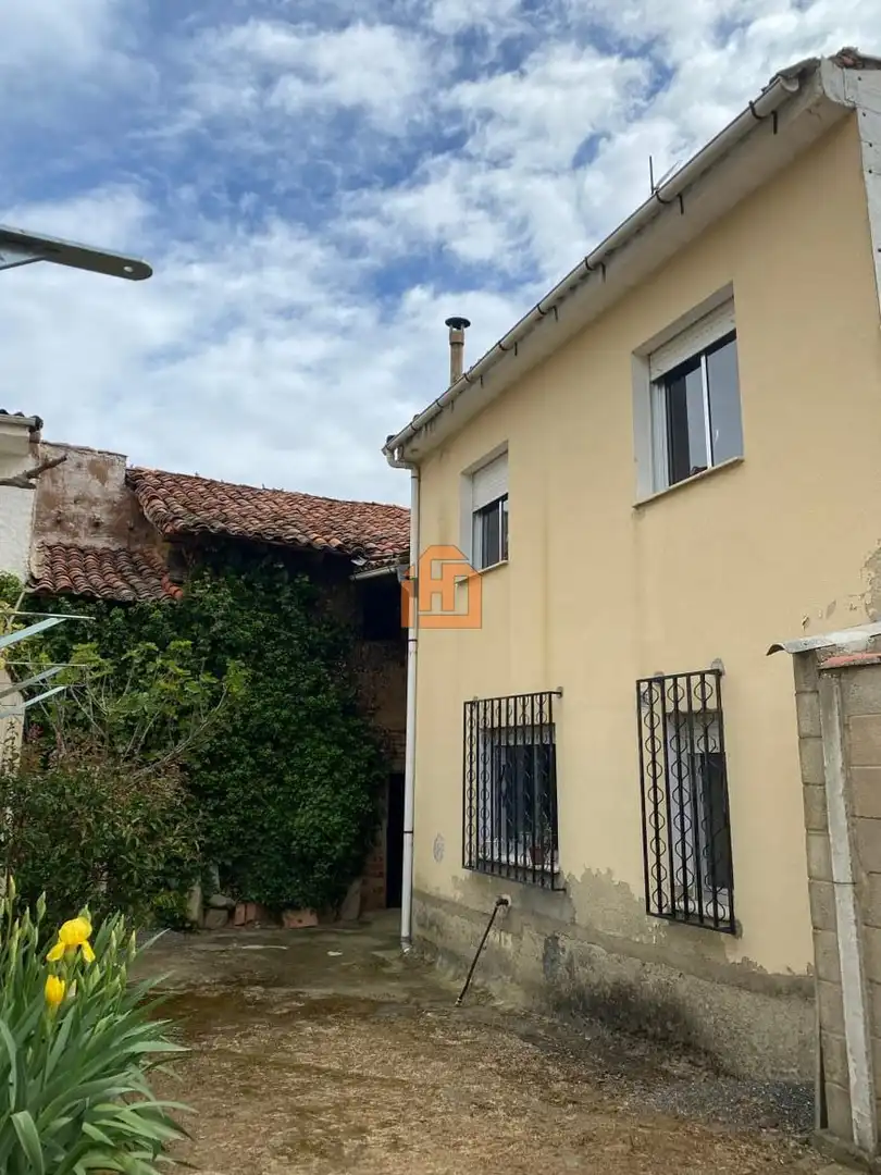 Casa en venta en Calle Medio, imagen 2