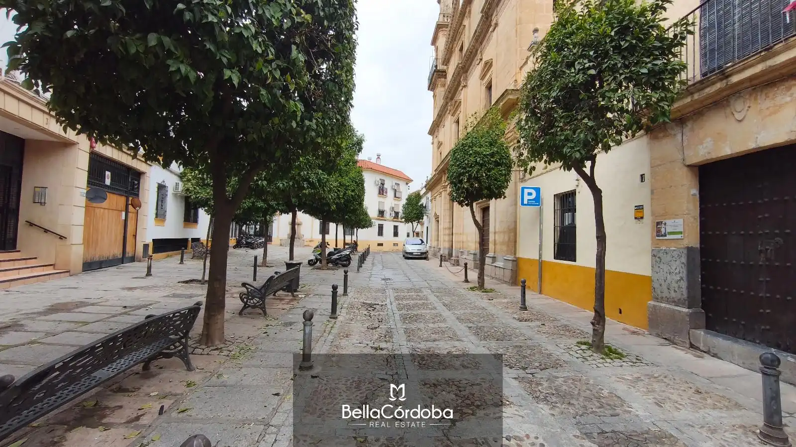 Exterior view of Flat for sale in Córdoba  with Storage room and Furnished