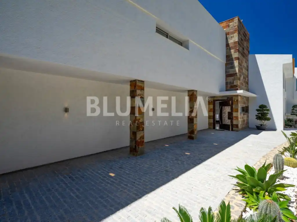 Houses for sale in Altea la Vella