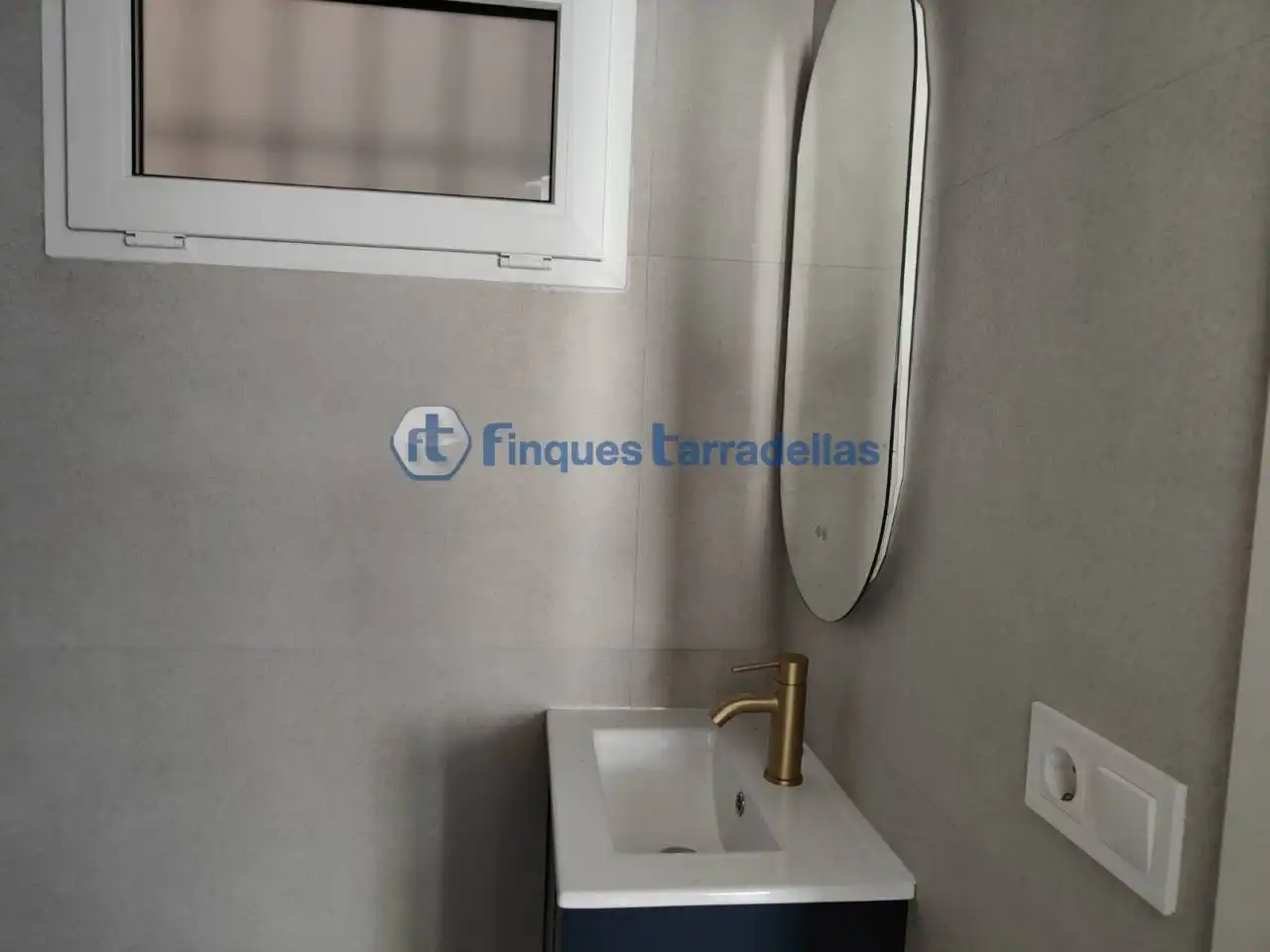 Bany de Estudi en venda en Blanes amb Parquet i Terrassa