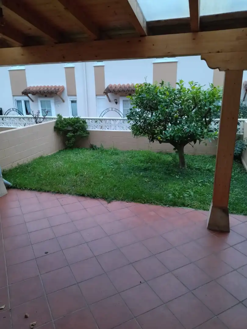 Chalet con terraza en venta en Barrio Cerecedas 30