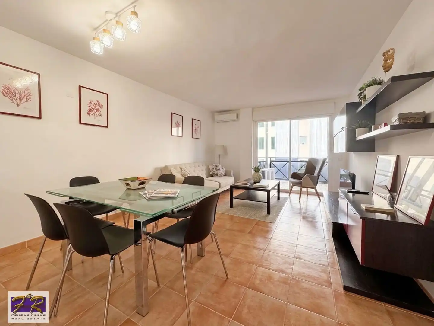 Living room of Flat for sale in Pollença  with Air Conditioner, Terrace and Furnished