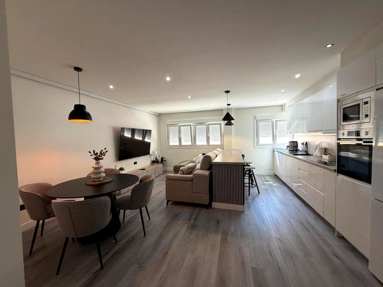 Sala d'estar de Pis de lloguer en San Bartolomé de Tirajana amb Moblat i Internet