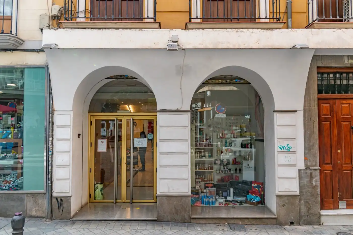 Local en venta en  Granada Capital