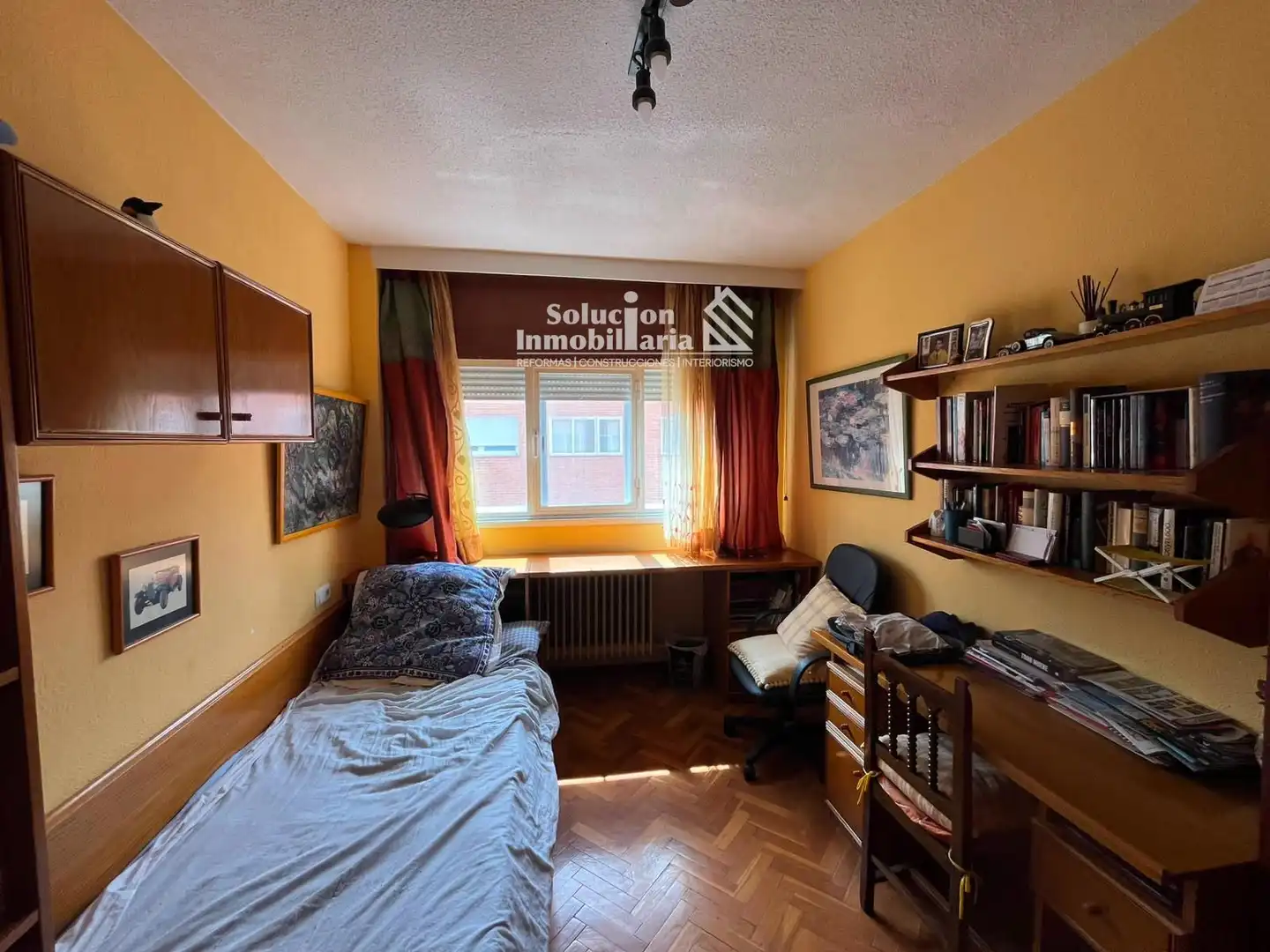 Habitación de Casa adosada en venta en Salamanca con Calefacción, Jardín privado y Terraza