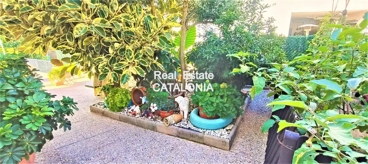 Garden of Houses for sale in Lloret de Mar  with Air Conditioner, Heating and Private garden