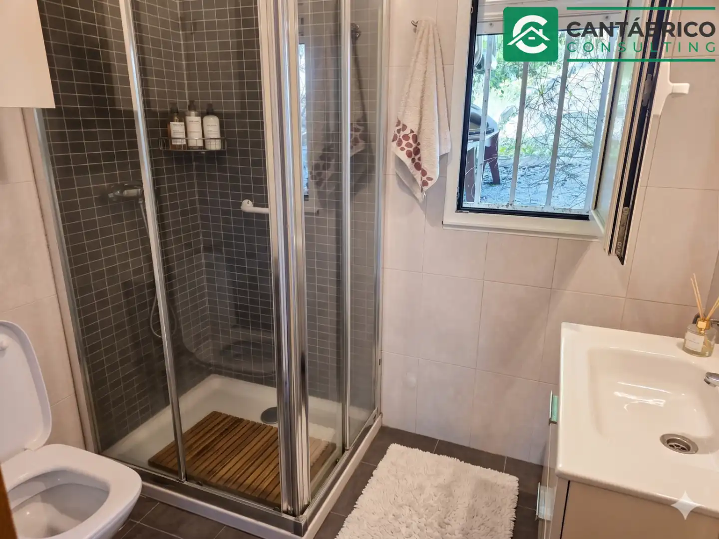 Bany de Casa o xalet en venda en Villayón amb Terrassa, Traster i Moblat
