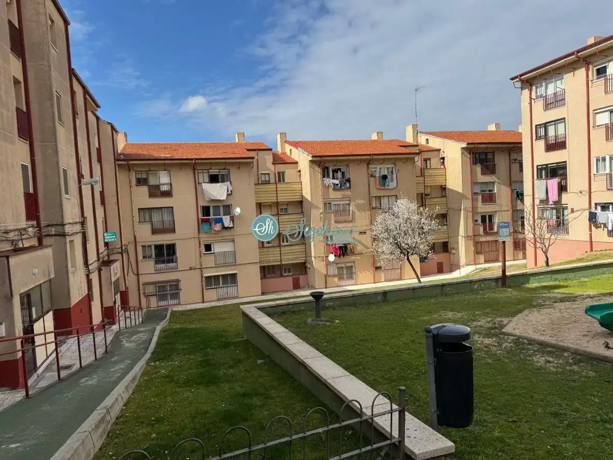 Exterior view of Flat for sale in Segovia  with Heating, Storage room and Balcony