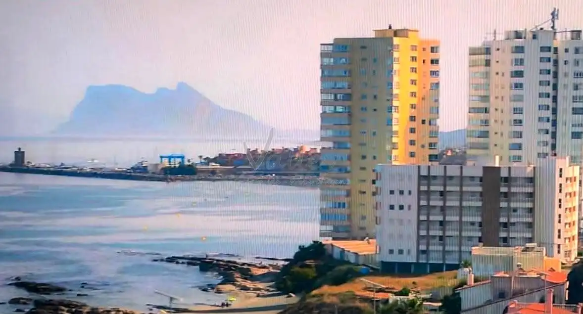 Vista exterior de Apartamento de alquiler en Sotogrande con Amueblado y Piscina comunitaria