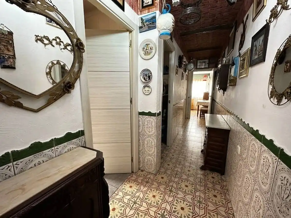 Flat for sale in Parla