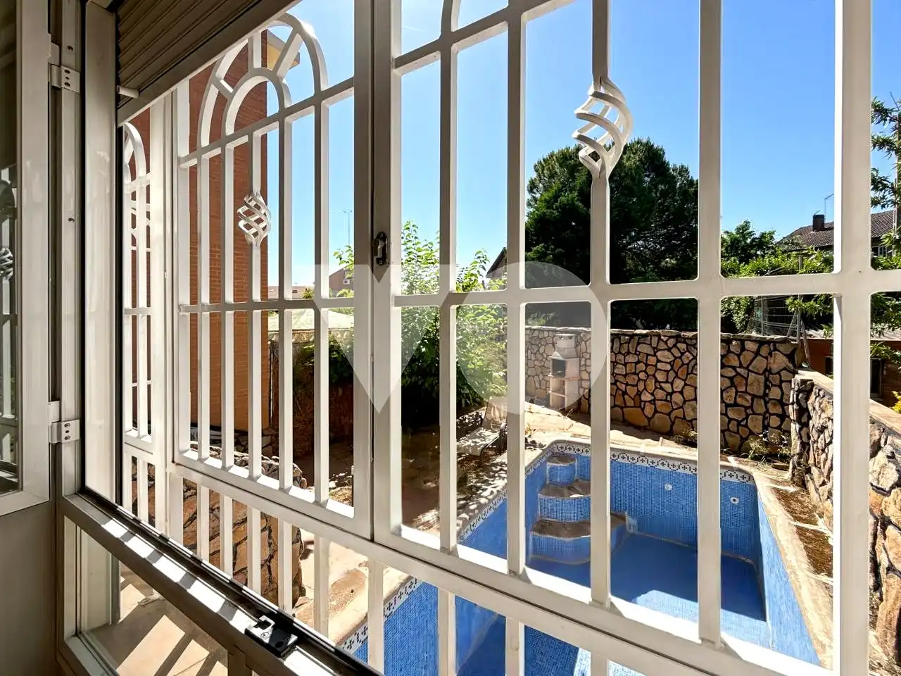 Piscina de Casa adosada en venta en Arganda del Rey con Aire acondicionado, Calefacción y Terraza