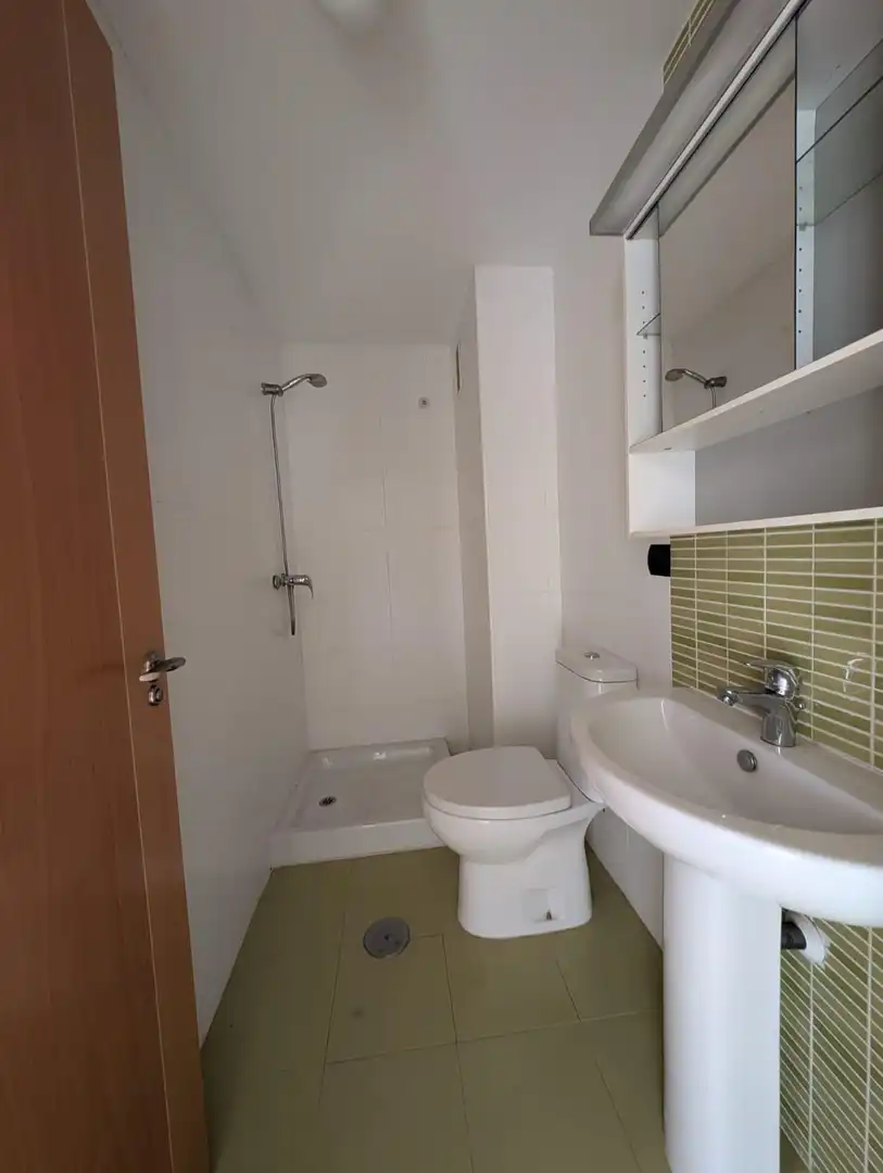 Bathroom of Flat for sale in Almería  with Community pool