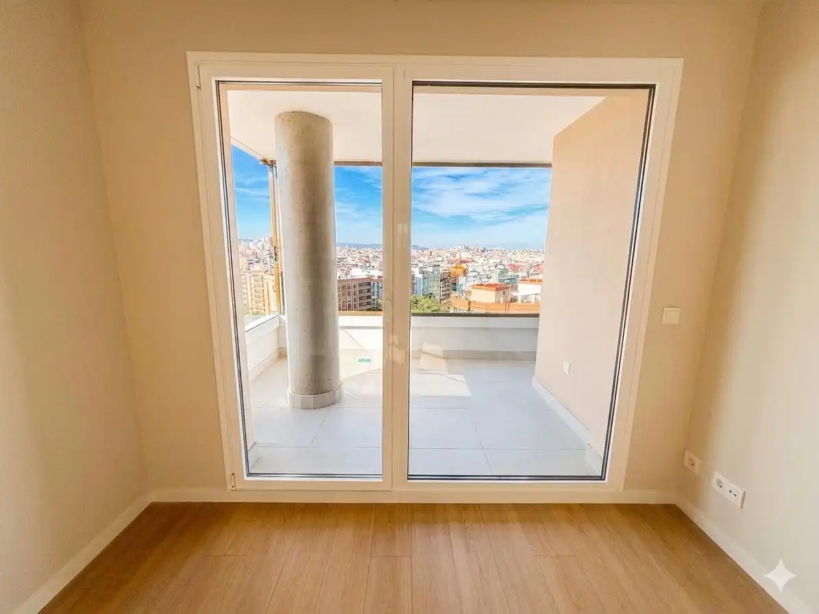 Terrasse von Wohnung zur Miete in Valencia mit Klimaanlage, Heizung und Privatgarten