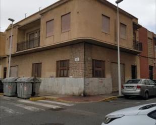 Vista exterior de Casa o xalet en venda en Elche / Elx amb Terrassa i Balcó