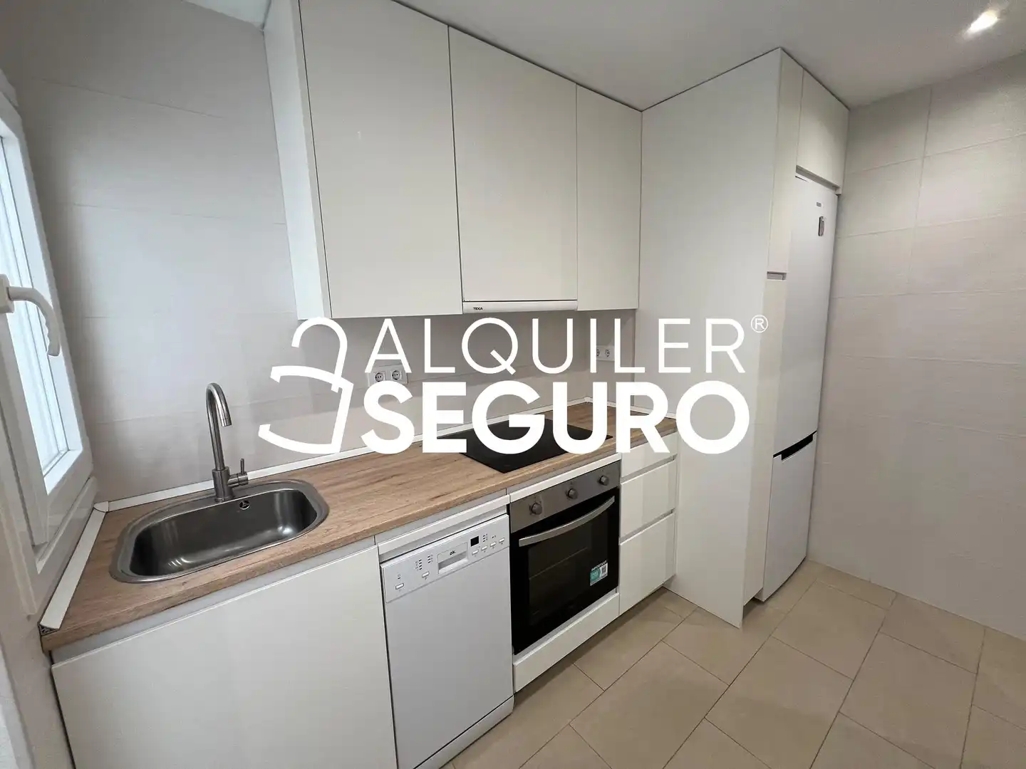Cuina de Pis de lloguer en Madrid amb Calefacció