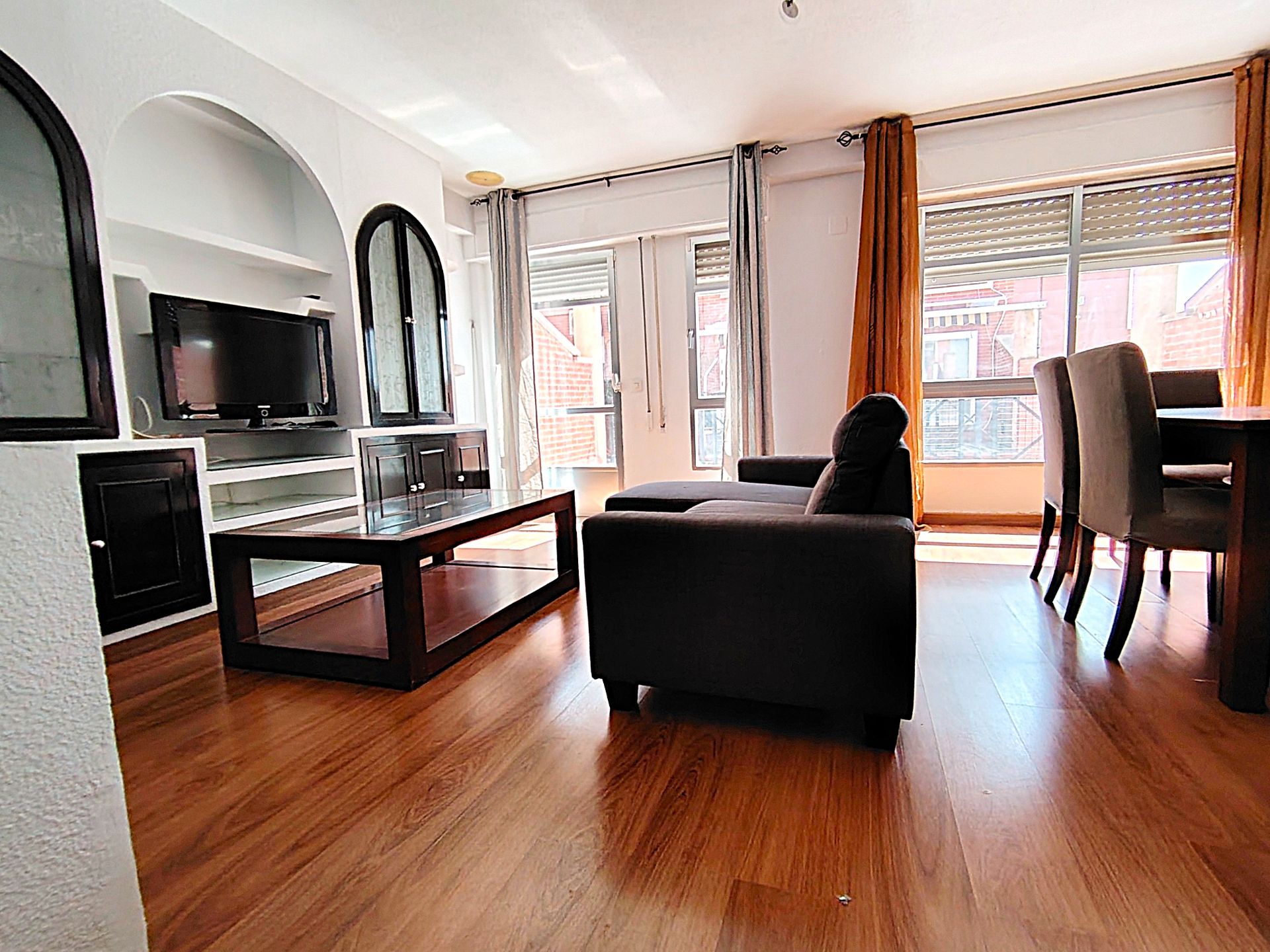 Sala de estar de Casa o chalet en venta en  Toledo Capital con Aire acondicionado, Calefacción y Parquet