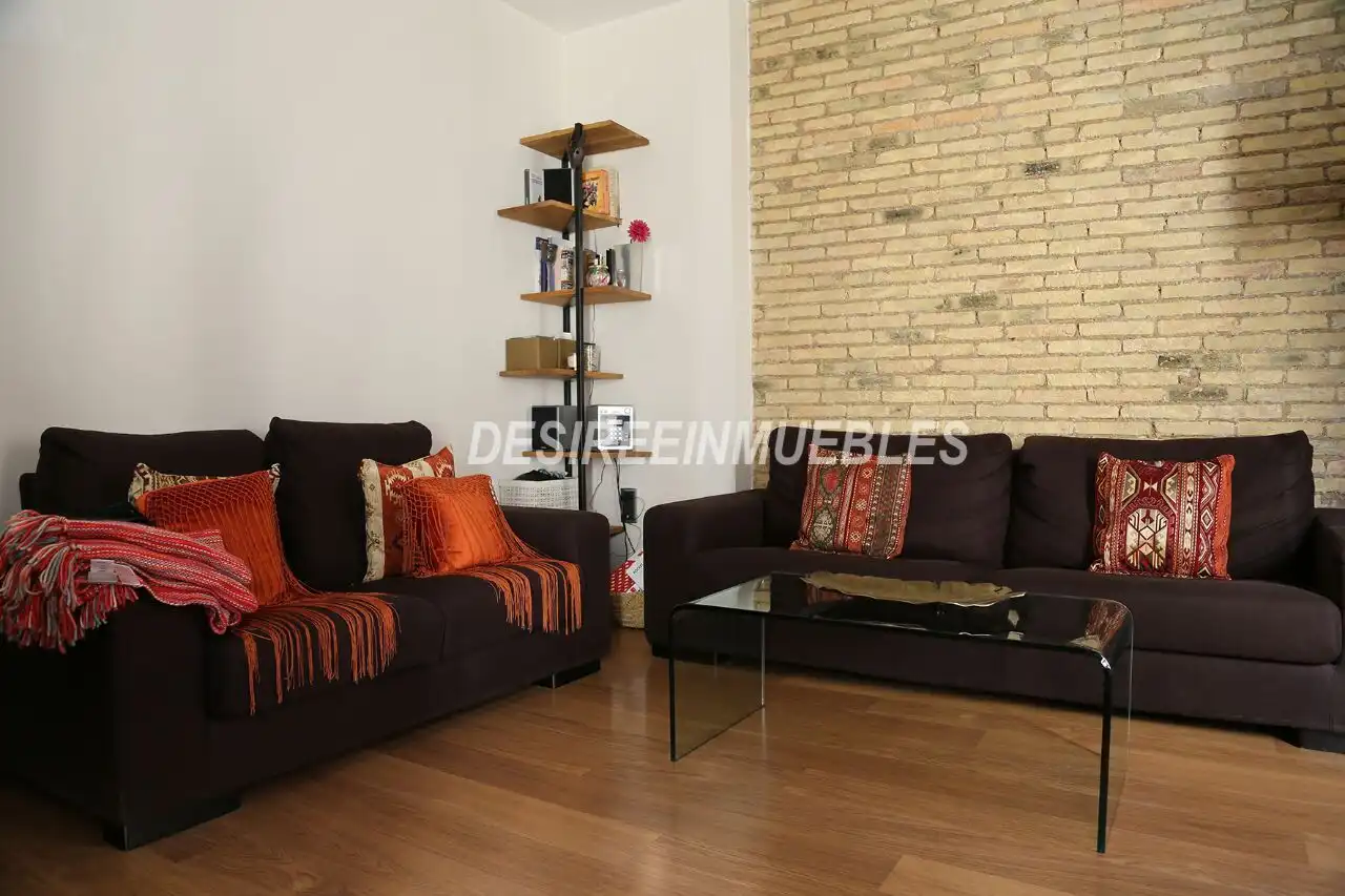 Living room of Flat for rent in Valencia  with Air Conditioner, Heating and Parquet flooring
