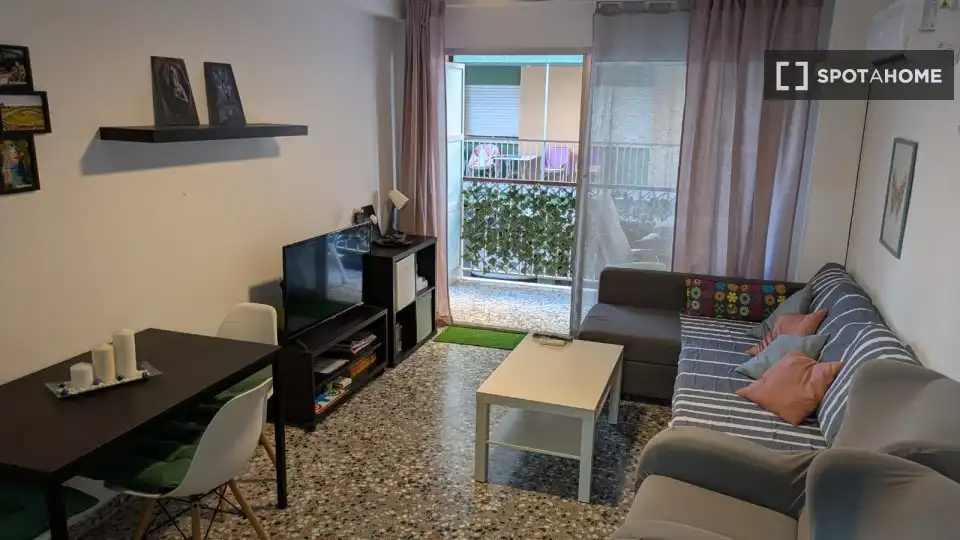 Appartamento con terrazza in affitto a Playa de Gandia