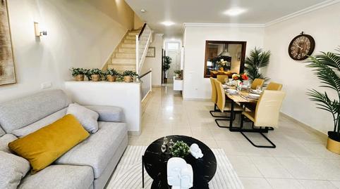 Foto 3 de Casa adosada en venda a Avenida San Francisco, 10, Los Cristianos, Santa Cruz de Tenerife