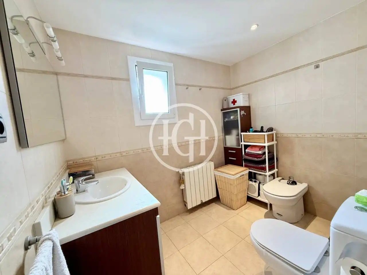 Baño de Ático en venta en Santa Coloma de Gramenet con Aire acondicionado, Calefacción y Parquet