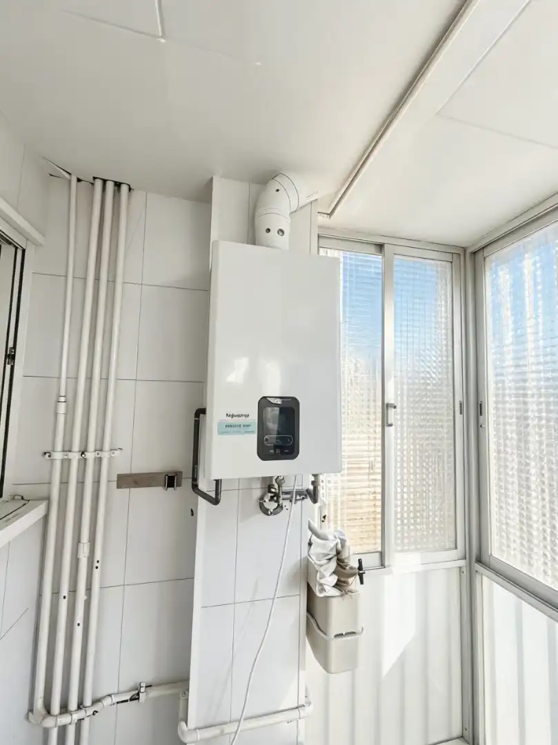 Bany de Pis en venda en Barcelona amb Jardí privat i Forn