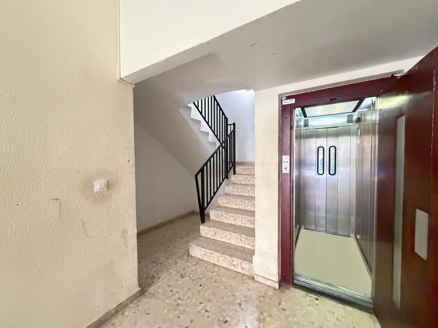 Wohnung zum Verkauf in Rafelbuñol / Rafelbunyol mit Klimaanlage, Terrasse und Balkon