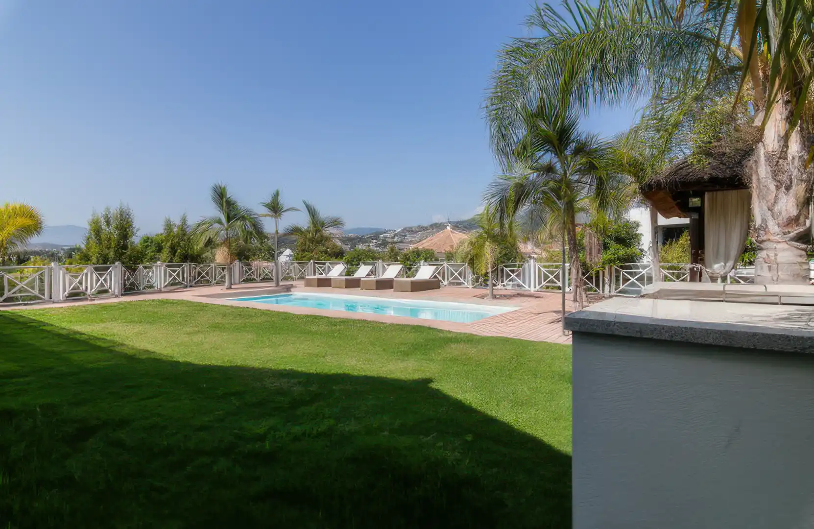 Haus mit Terrasse zum Verkauf in Nueva Andalucía, imagen 2