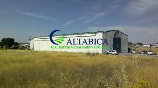 Vista exterior de Nave industrial en venta en Valdelosa