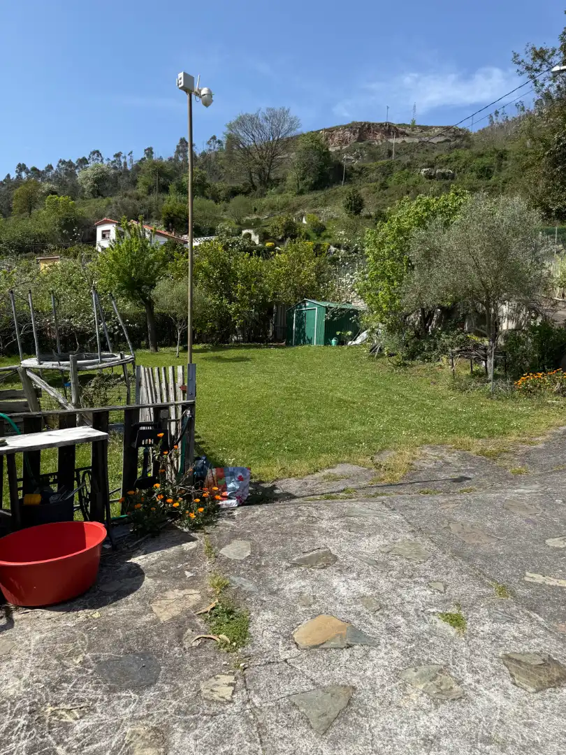 Jardí de Casa o xalet en venda en Oviedo  amb Calefacció, Jardí privat i Terrassa