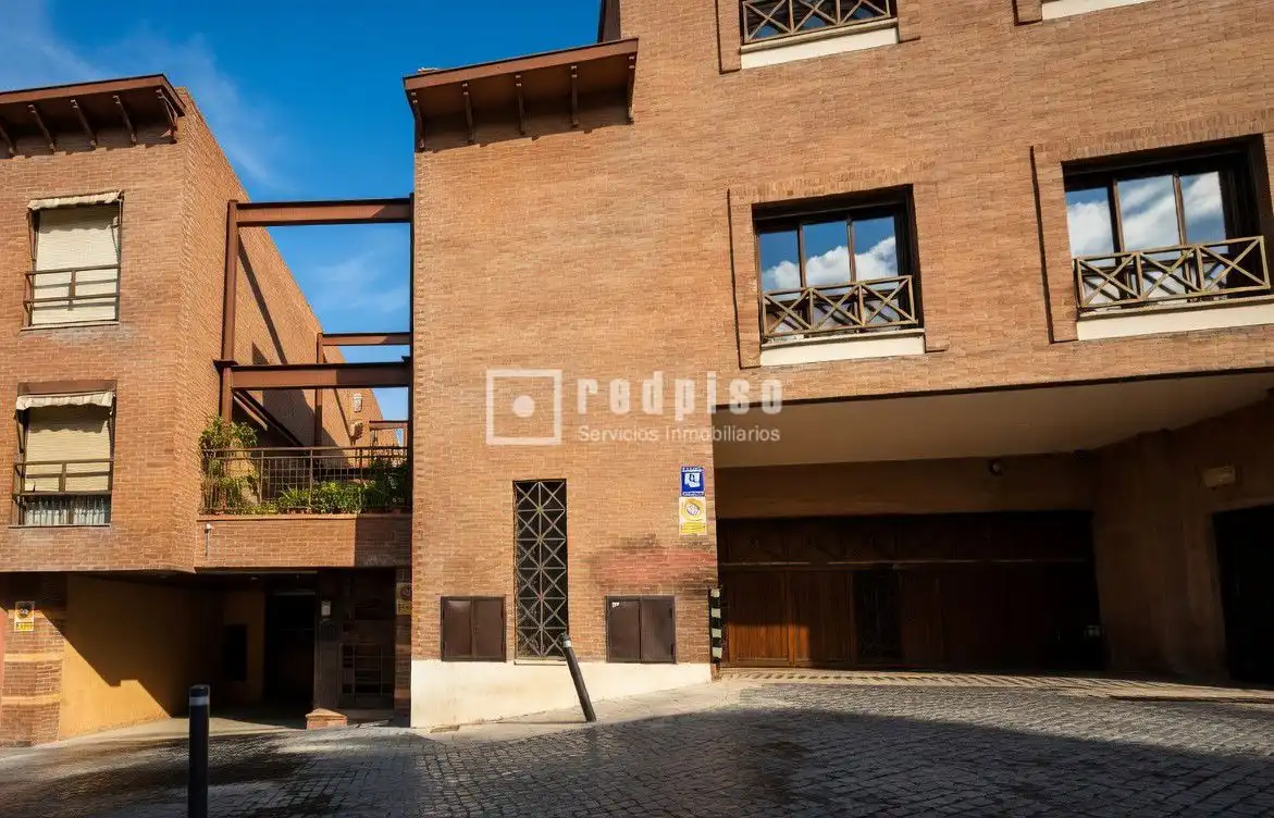 Vista exterior de Piso en venta en Alcorcón con Aire acondicionado y Calefacción