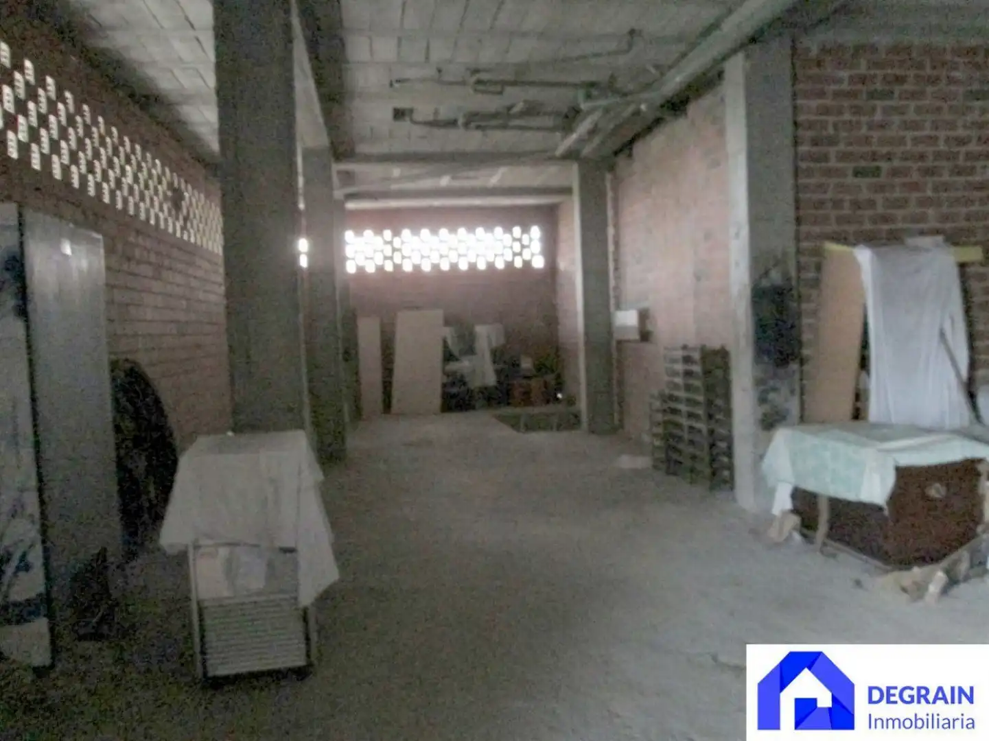 Local comercial en alquiler en Calle José Manuel Bobes