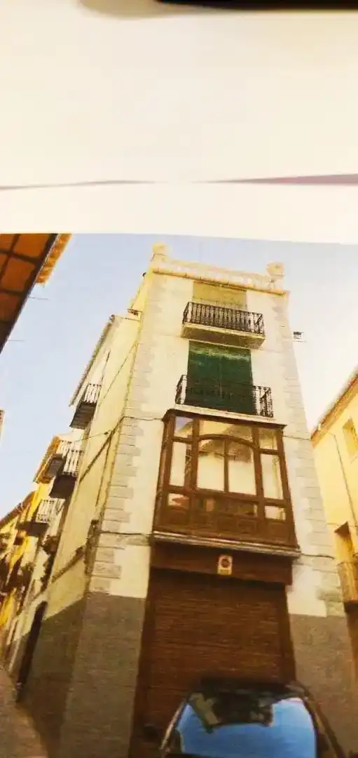 Vista exterior de Piso en venta en Morella con Horno, Lavadora y Microondas