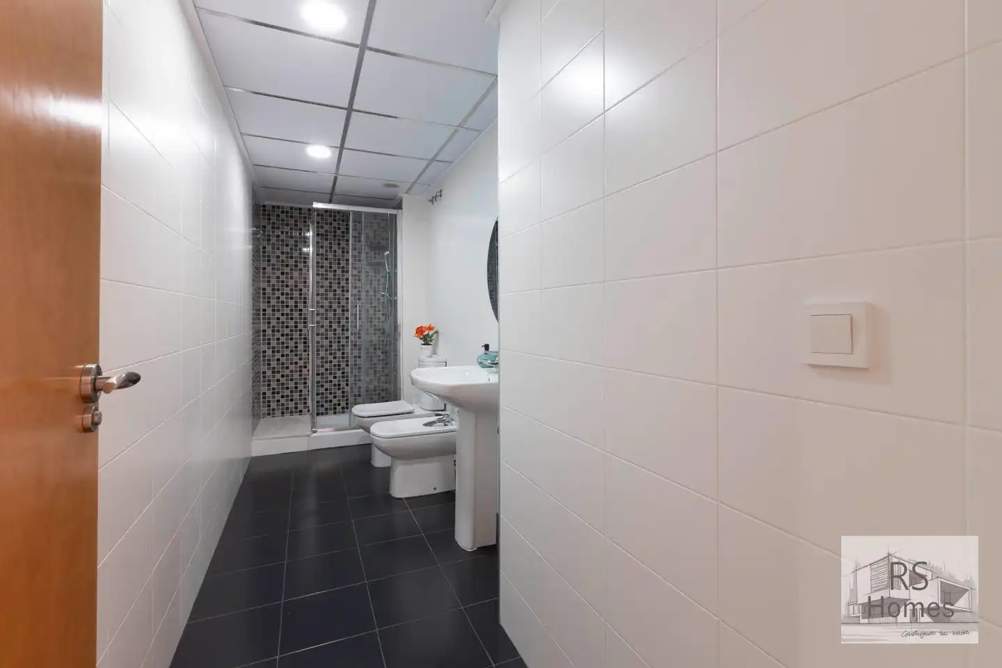 Baño de Piso en venta en Benaguasil con Aire acondicionado, Terraza y Balcón