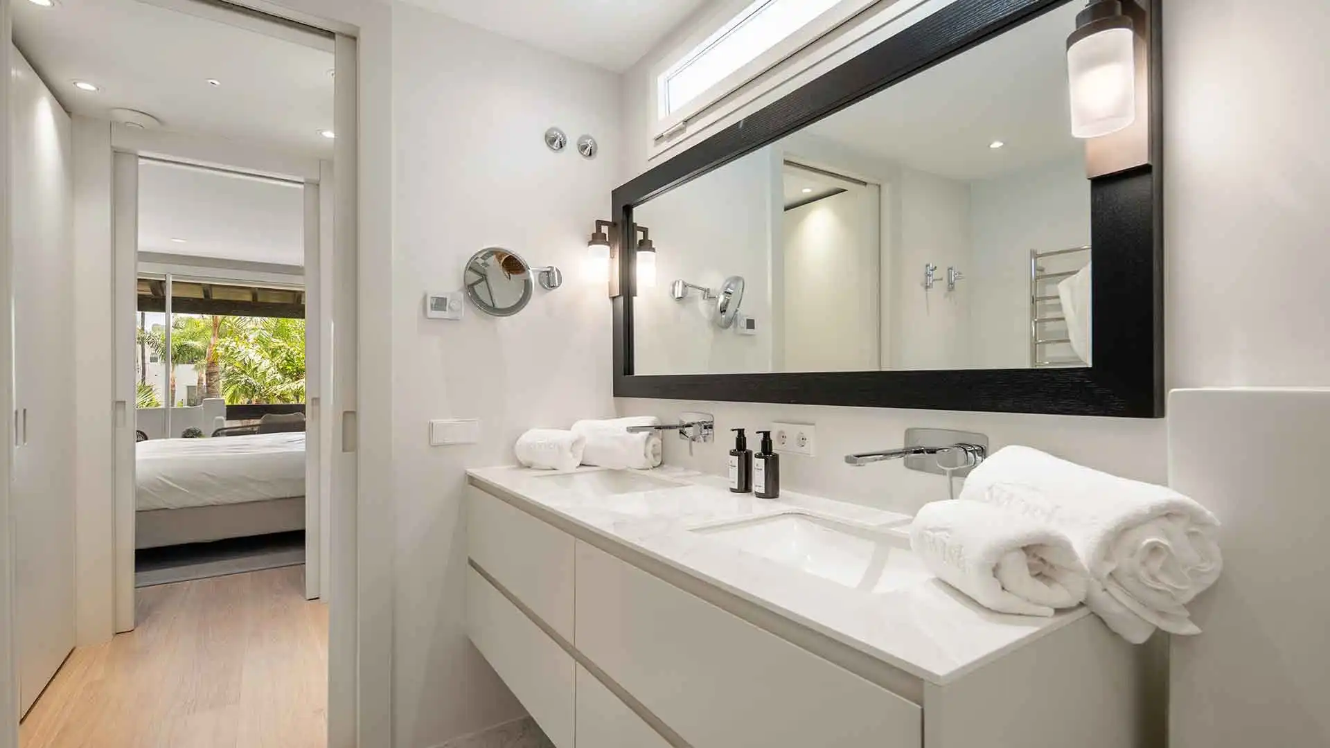 Baño de Apartamento en venta en Marbella con Aire acondicionado, Terraza y Piscina