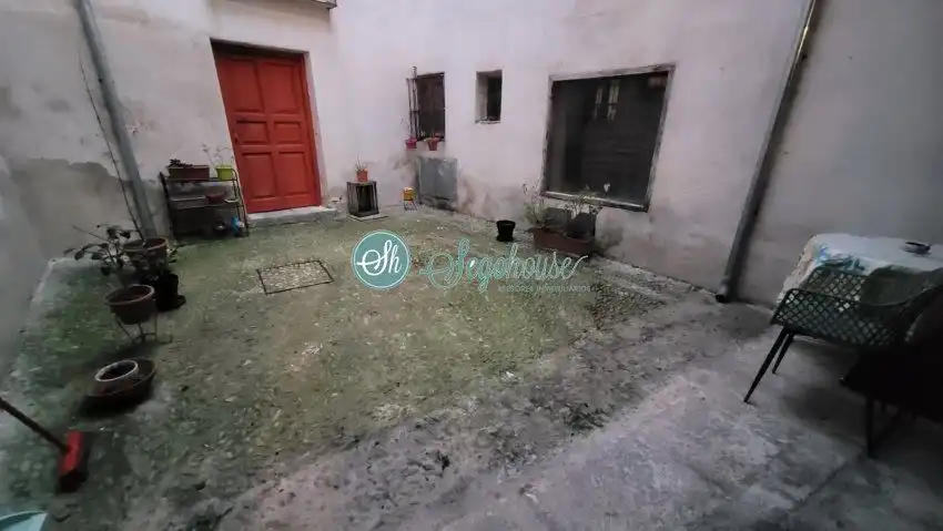 Flat for sale in Segovia  with Heating