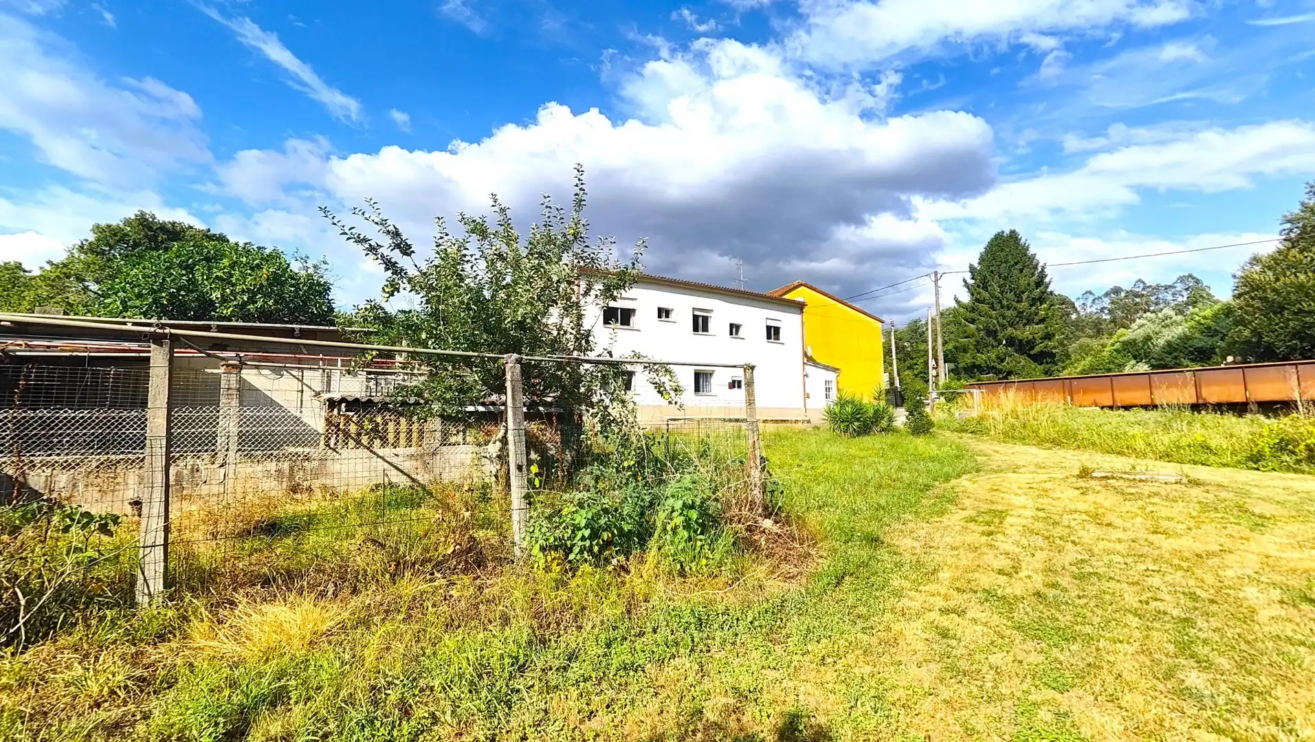 Casa o xalet en venda en Santiago de Compostela  amb Jardí privat i Moblat