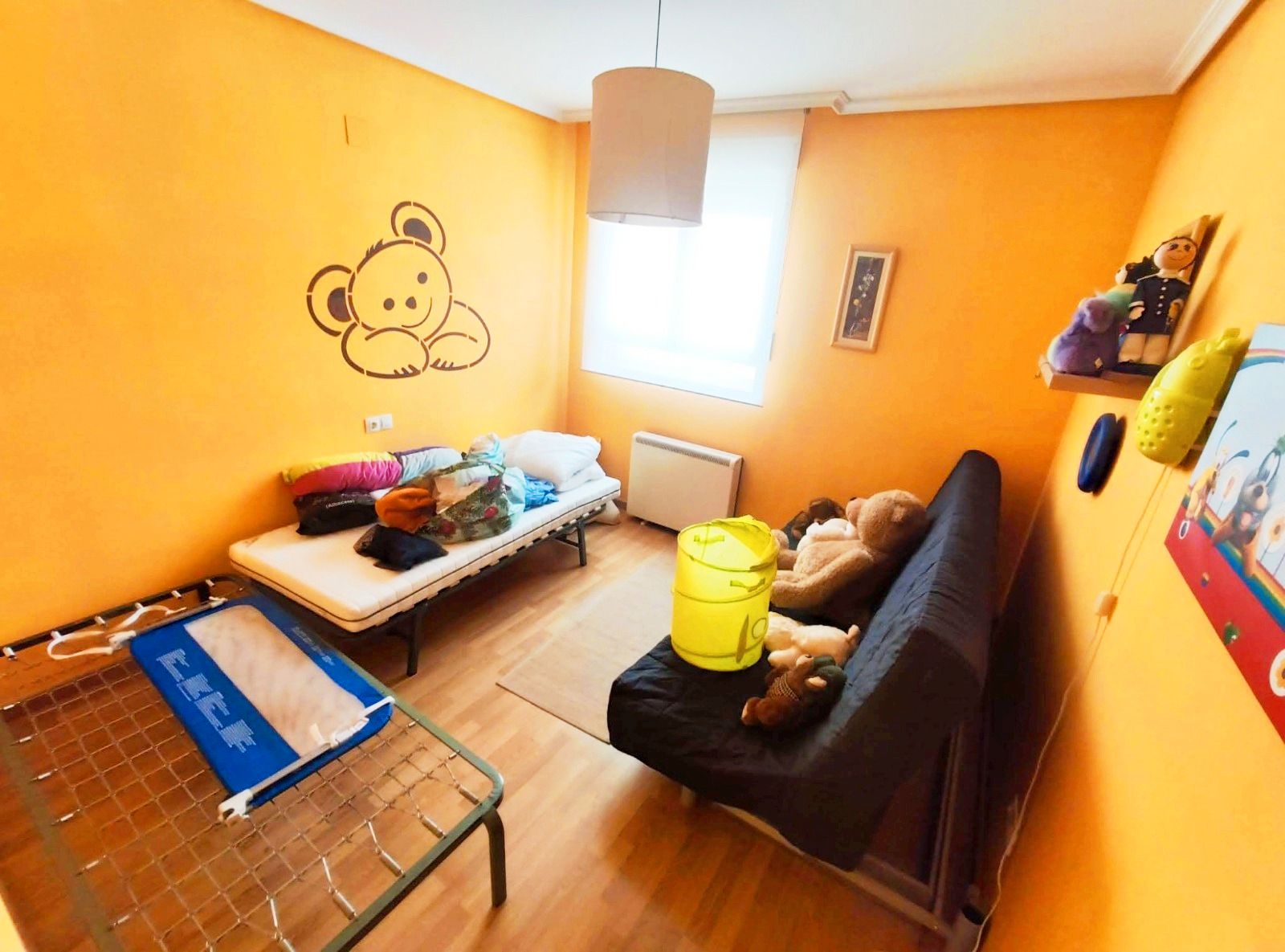 Dormitori de Casa adosada en venda en Pozohondo amb Calefacció, Parquet i Traster