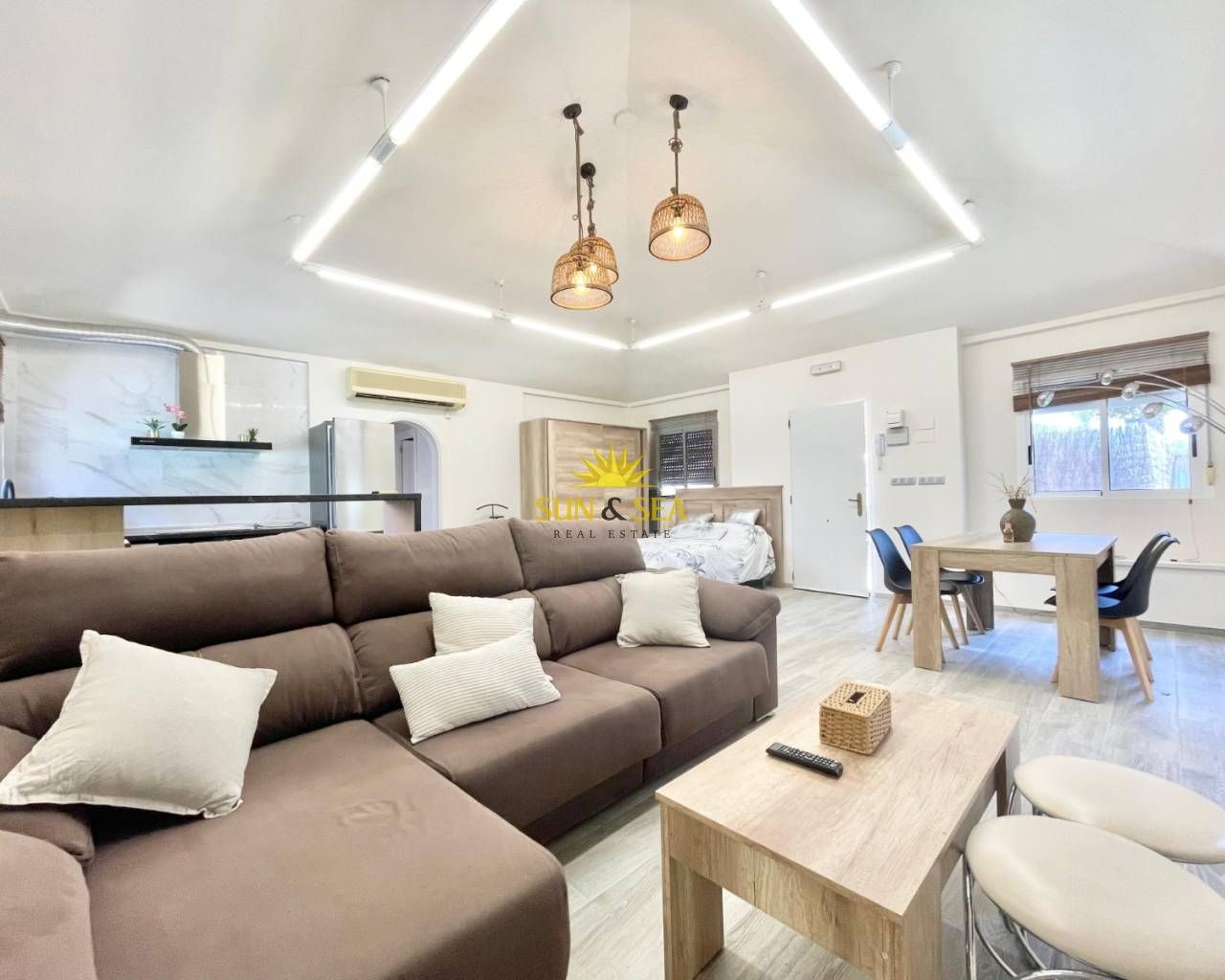 Sala d'estar de Casa o xalet de lloguer en Elche / Elx amb Aire condicionat, Calefacció i Terrassa