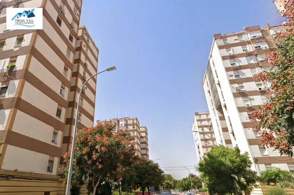 Exterior view of Houses for sale in Sevilla